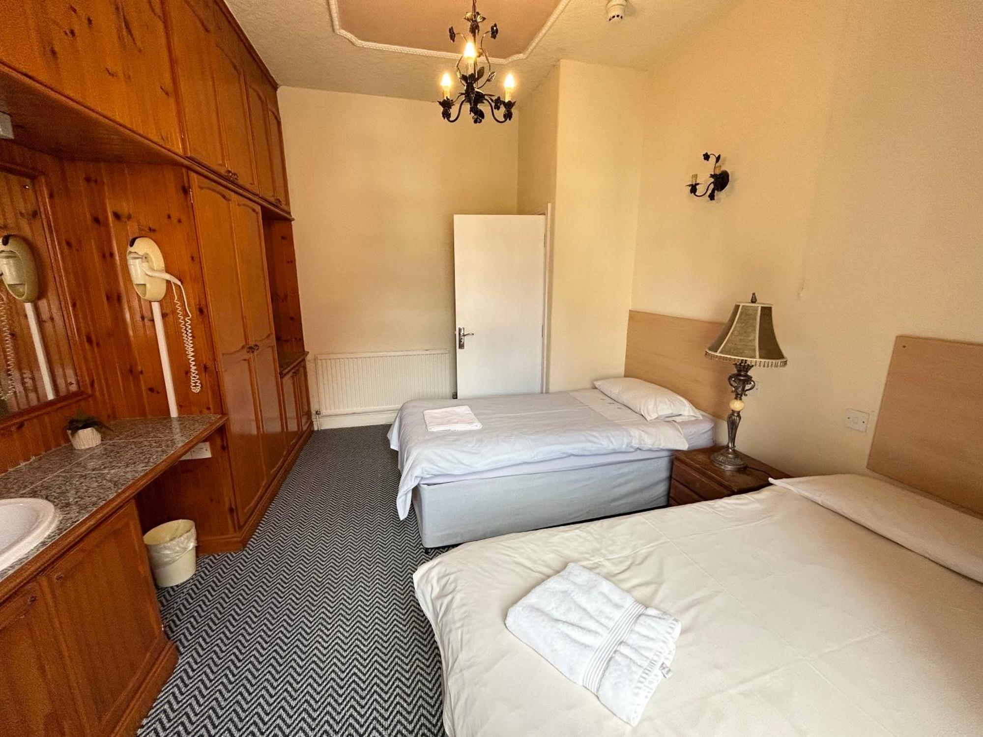 The Egerton Arms Hotel Salford Salford  Ngoại thất bức ảnh