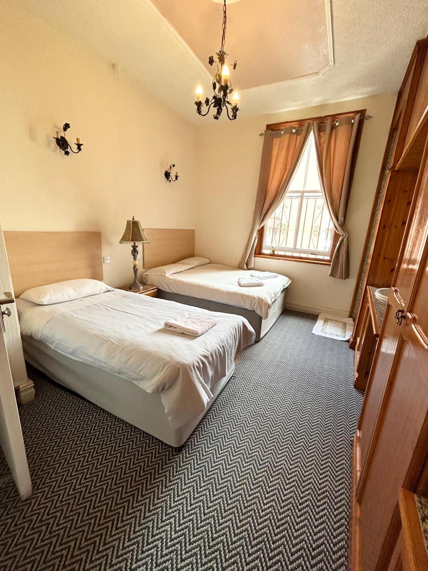 The Egerton Arms Hotel Salford Salford  Ngoại thất bức ảnh