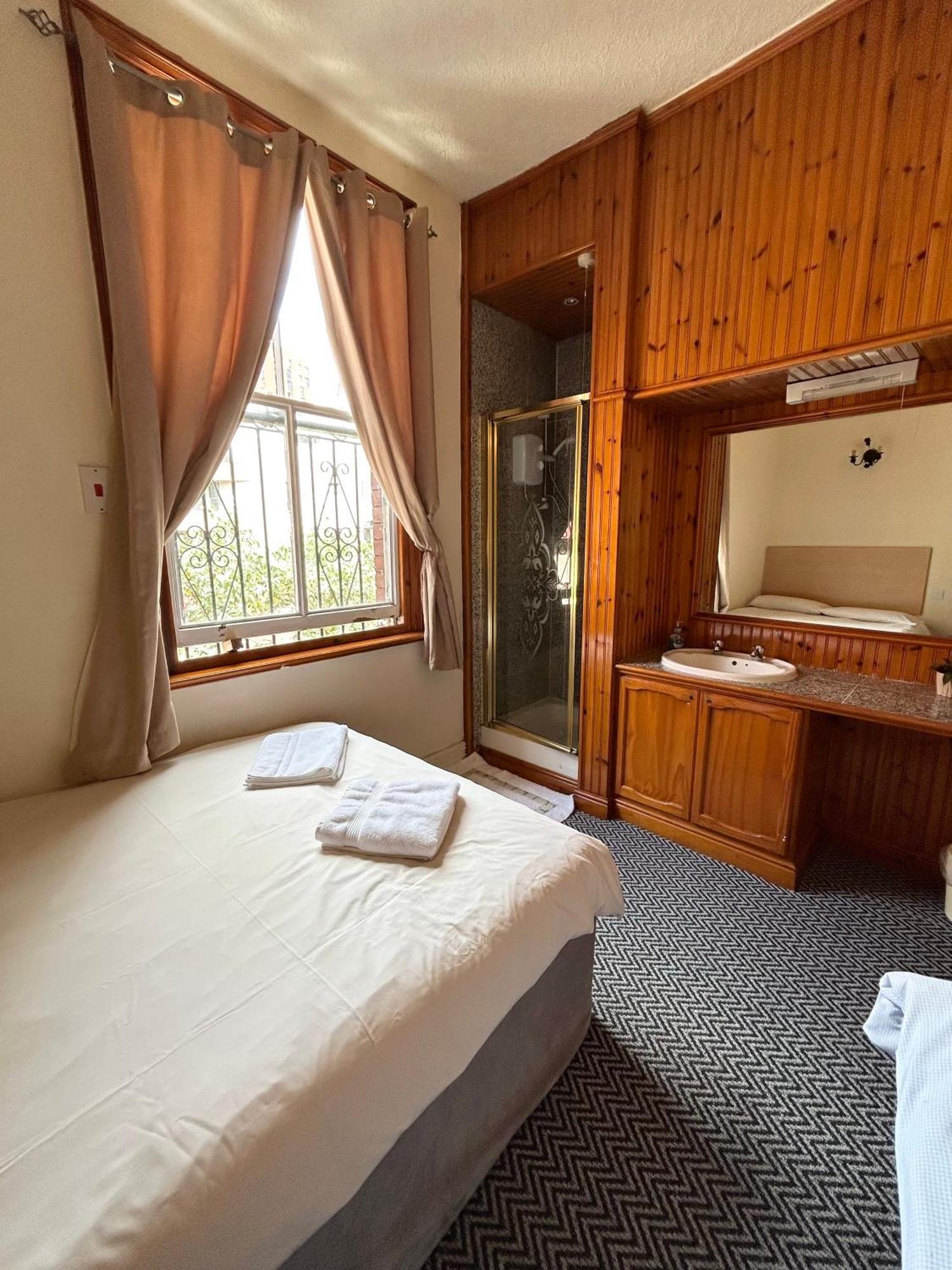 The Egerton Arms Hotel Salford Salford  Ngoại thất bức ảnh